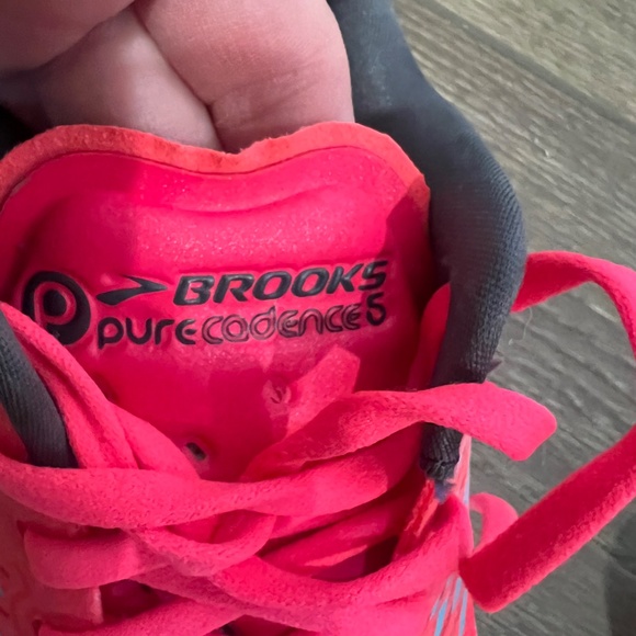 Brooks Pure Cadence 5 Women's Running Shoe Size 7 - Picture 4 of 13